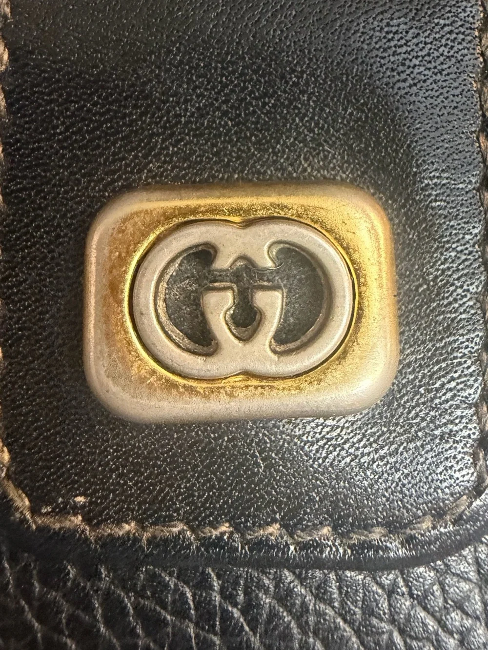 Gucci Black Leather Men's Wallet - Sleek Travel Wallet
